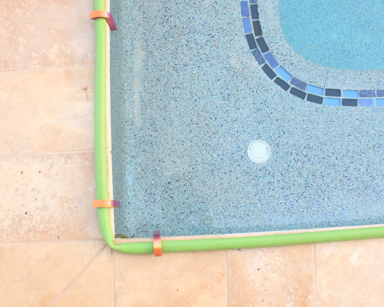 Guard your pool edges like a pro! Guard your pool edges like a pro!